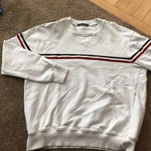 Brandy Melville Crewneck